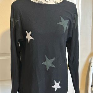 Racheal Zoe star sweater with green and white start dolphin hem